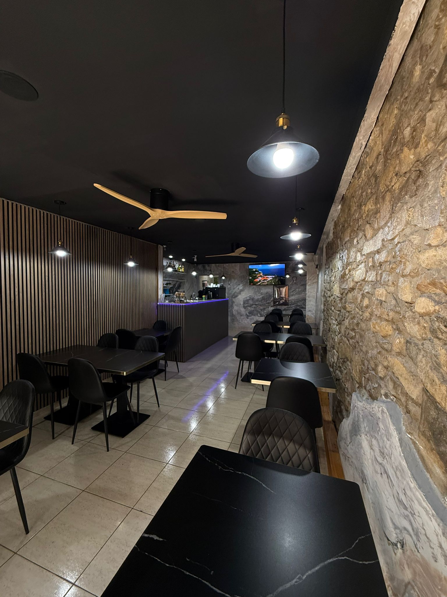 Ambiente cálido del comedor